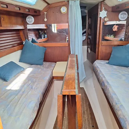 House Boat Hotel en barco *