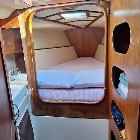 House Boat *